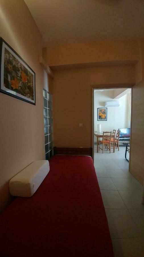 Family Apartment Derveni Buitenkant foto